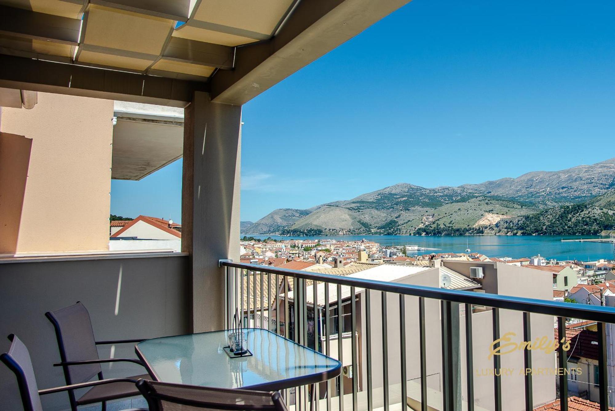 Emily'S Luxury Apartments Argostoli  Eksteriør billede