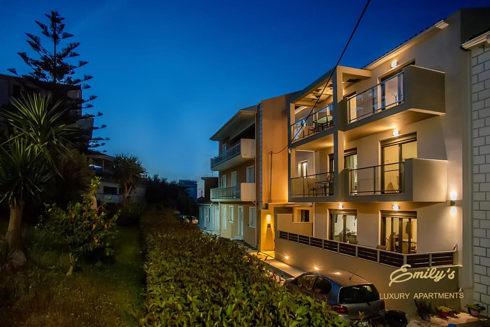 Emily'S Luxury Apartments Argostoli  Eksteriør billede