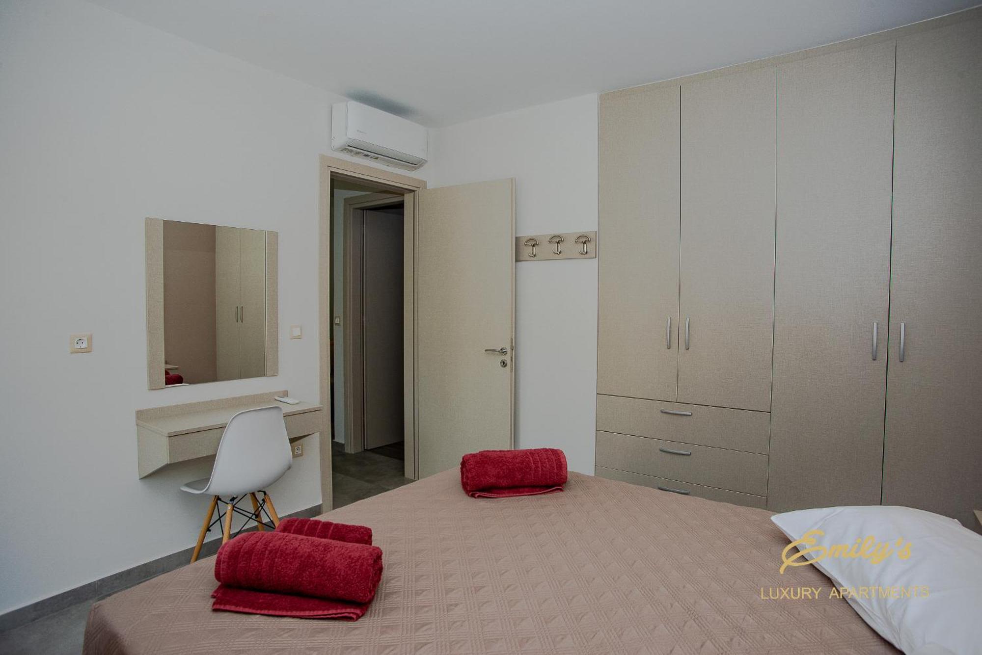 Emily'S Luxury Apartments Argostoli  Eksteriør billede